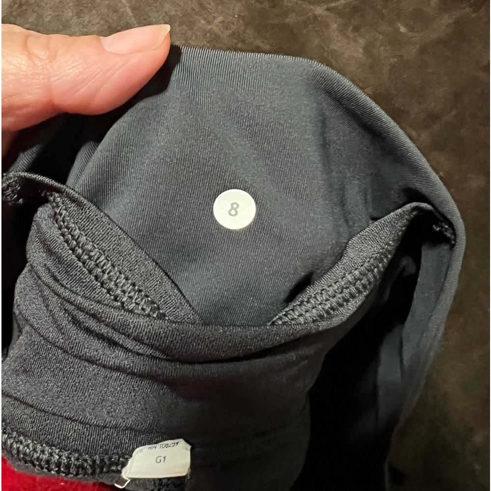 Lululemon - Picture 3 of 7